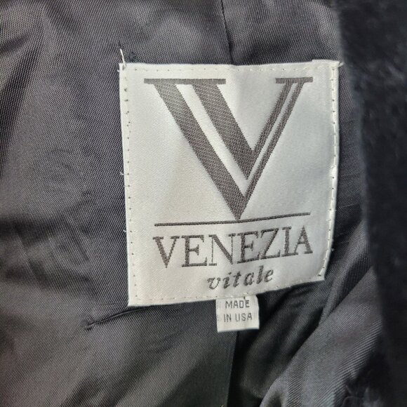 Vintage Faux Fur Coat Plus Size 3X 4X Black Red Long Warm Winter Alt Whimsigoth - Picture 9 of 11